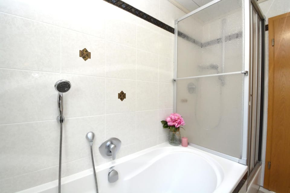 Shower, Bathroom, Bath