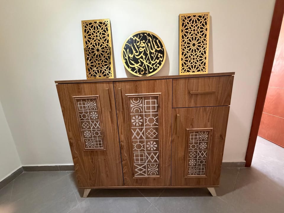 wardrobe