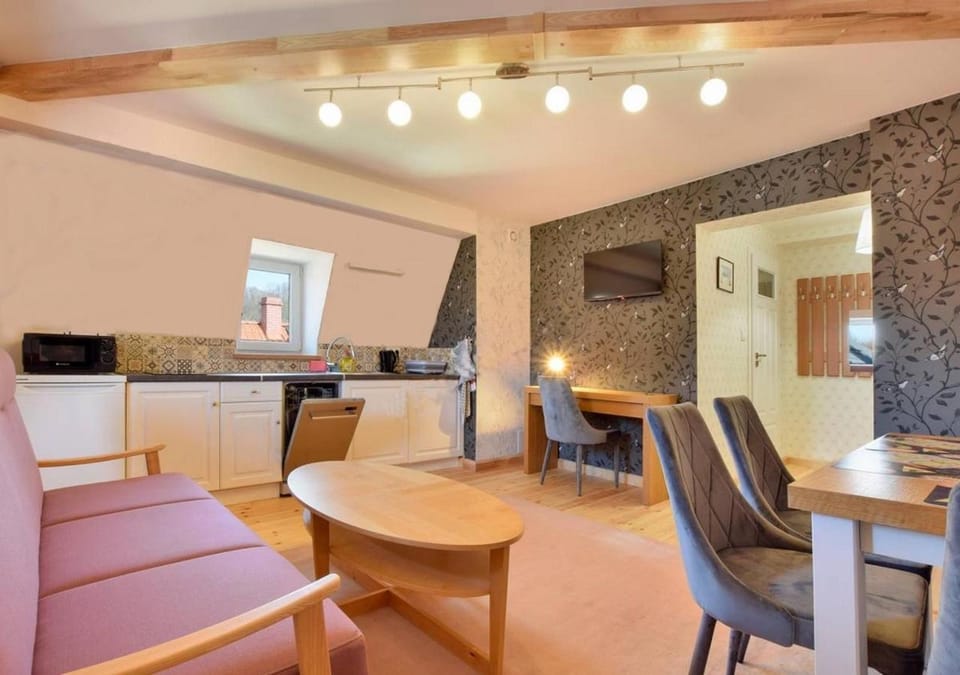 TV and multimedia, Living room, Dining area, kitchen