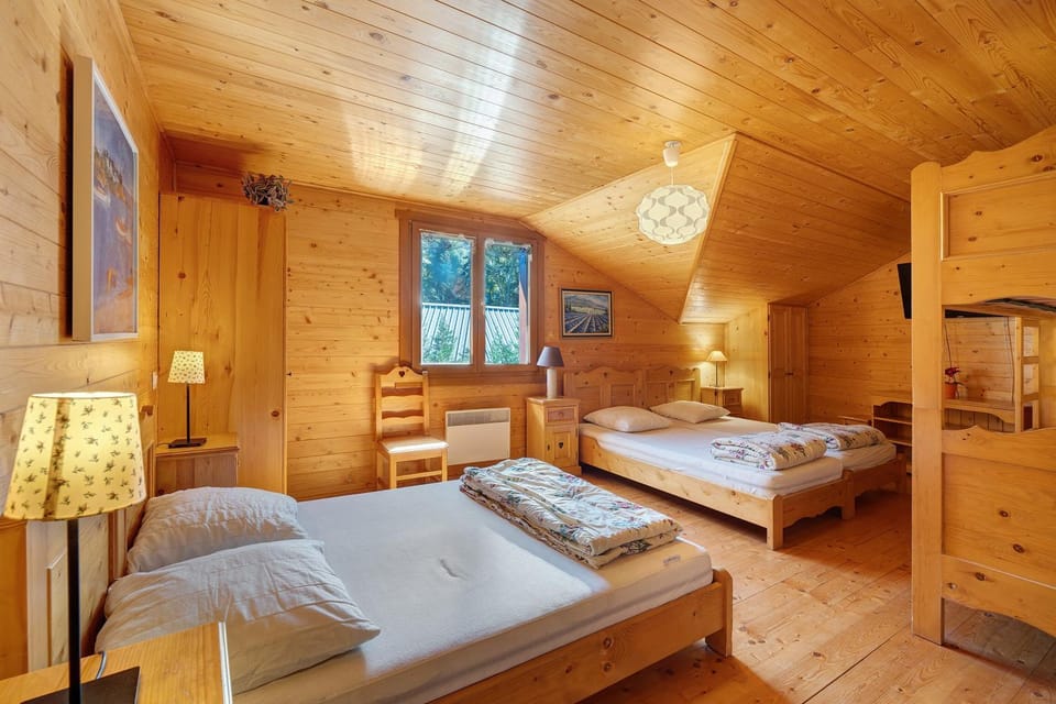 Property building, Living room, Bedroom