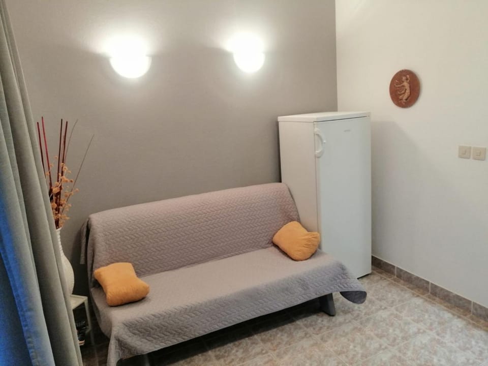 Apartment Ema in Postira Apartment in Split-Dalmatia County