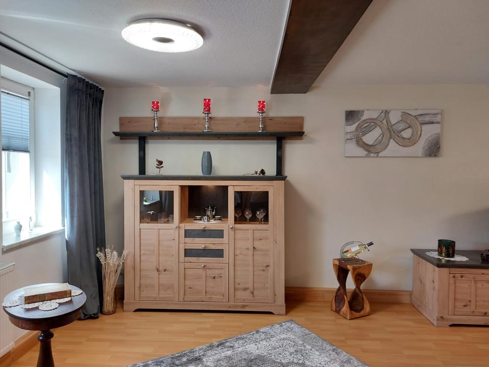 Living room, Photo of the whole room