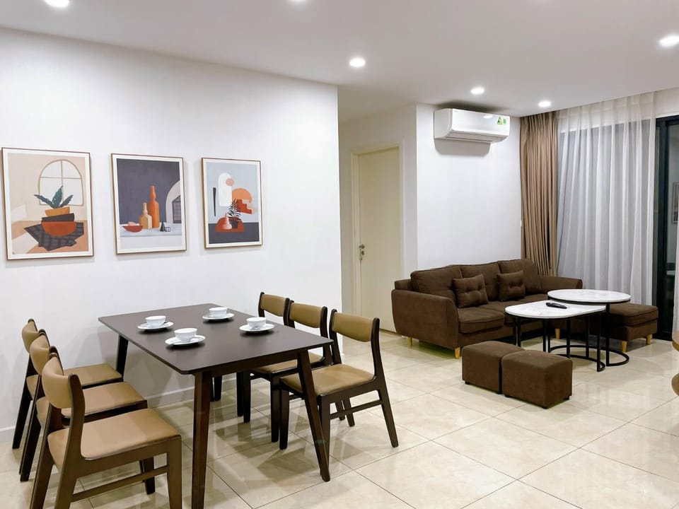 Vincom Center Dcapitale 119 Trần Duy Hưng Trung Hoà Cầu Giấy Apartment in Laos