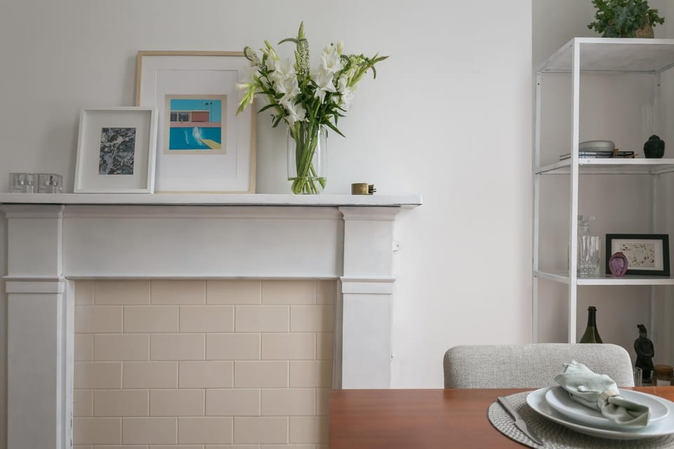 Light filled studio with view of Regents Park Apartment in City of Westminster