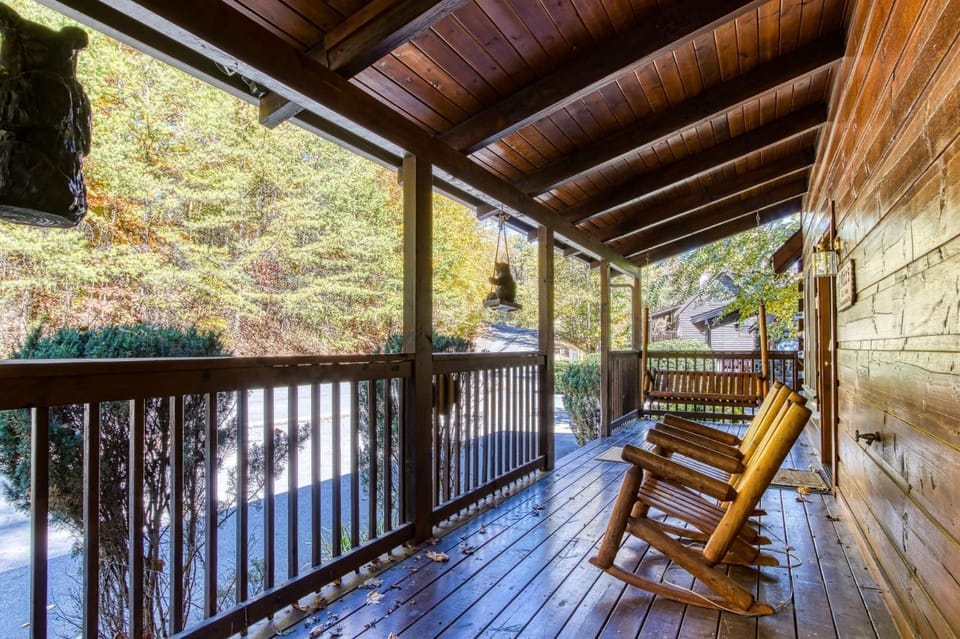 ER256 - Smoky Mountain Top cabin Cabin in Pigeon Forge