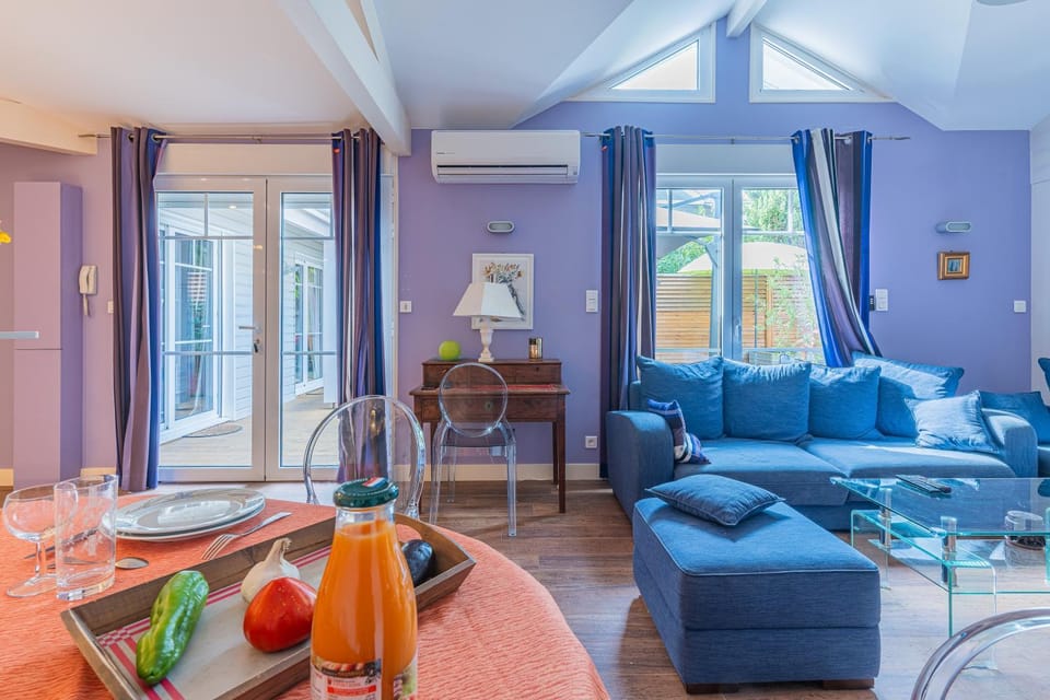 Property building, Living room