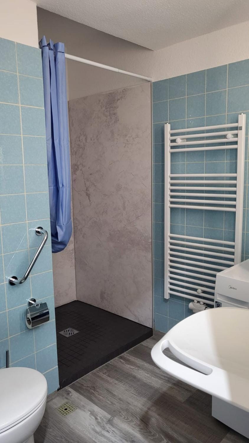 Shower, Toilet, Bathroom