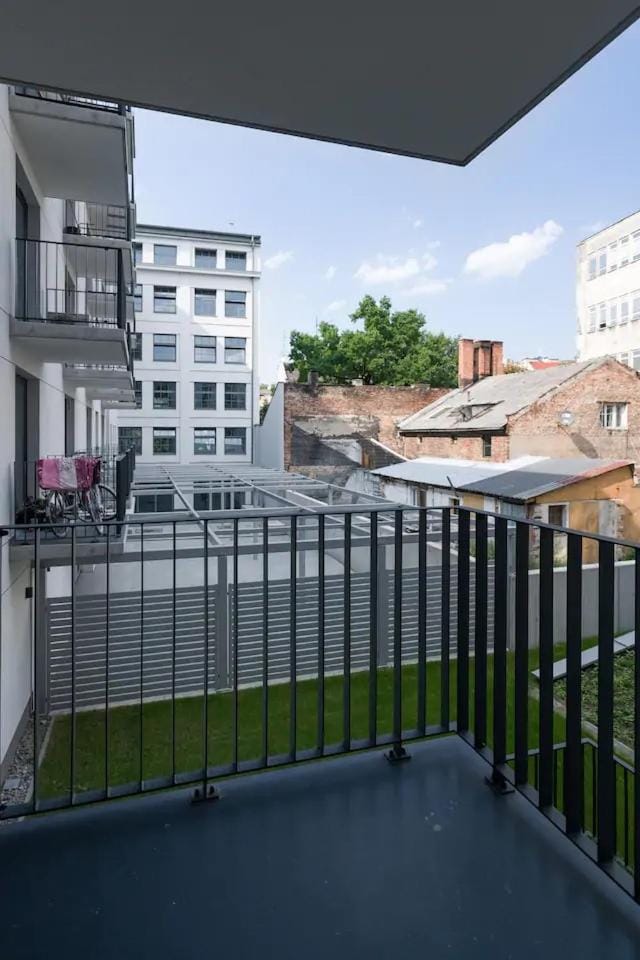 Modern and comfortable with a bedroom Apartment in Krakow
