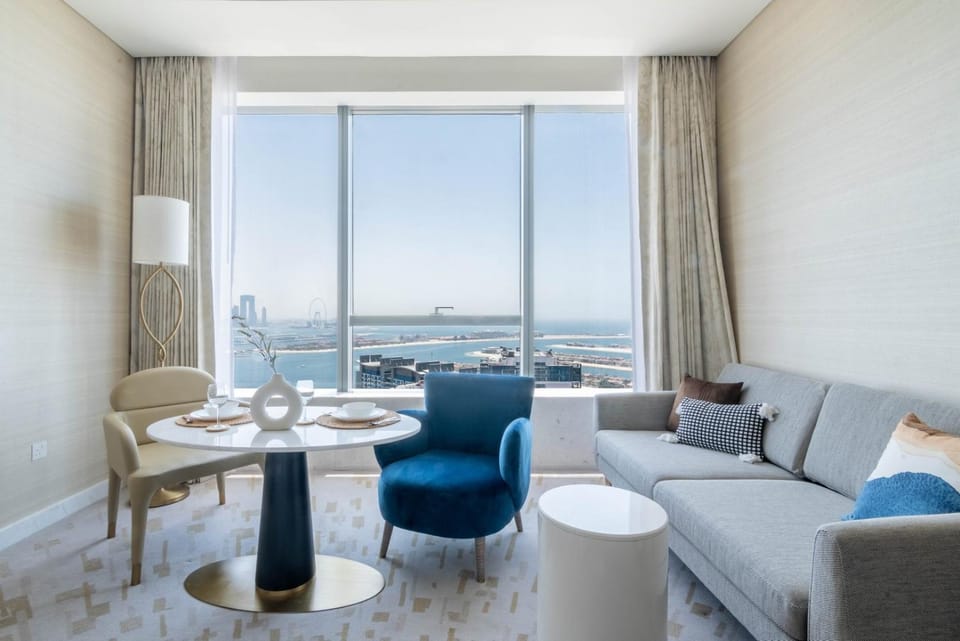 GuestReady - Bejeweled Studio at The Palm Tower Apartment in Dubai