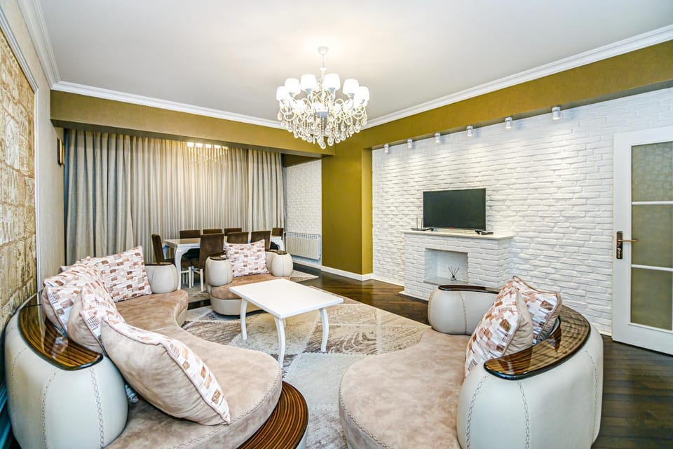 Communal lounge/ TV room, TV and multimedia, Living room, Seating area