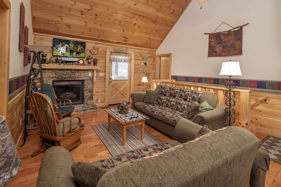 ER223 - Young's Hideaway cabin Cabin in Pigeon Forge