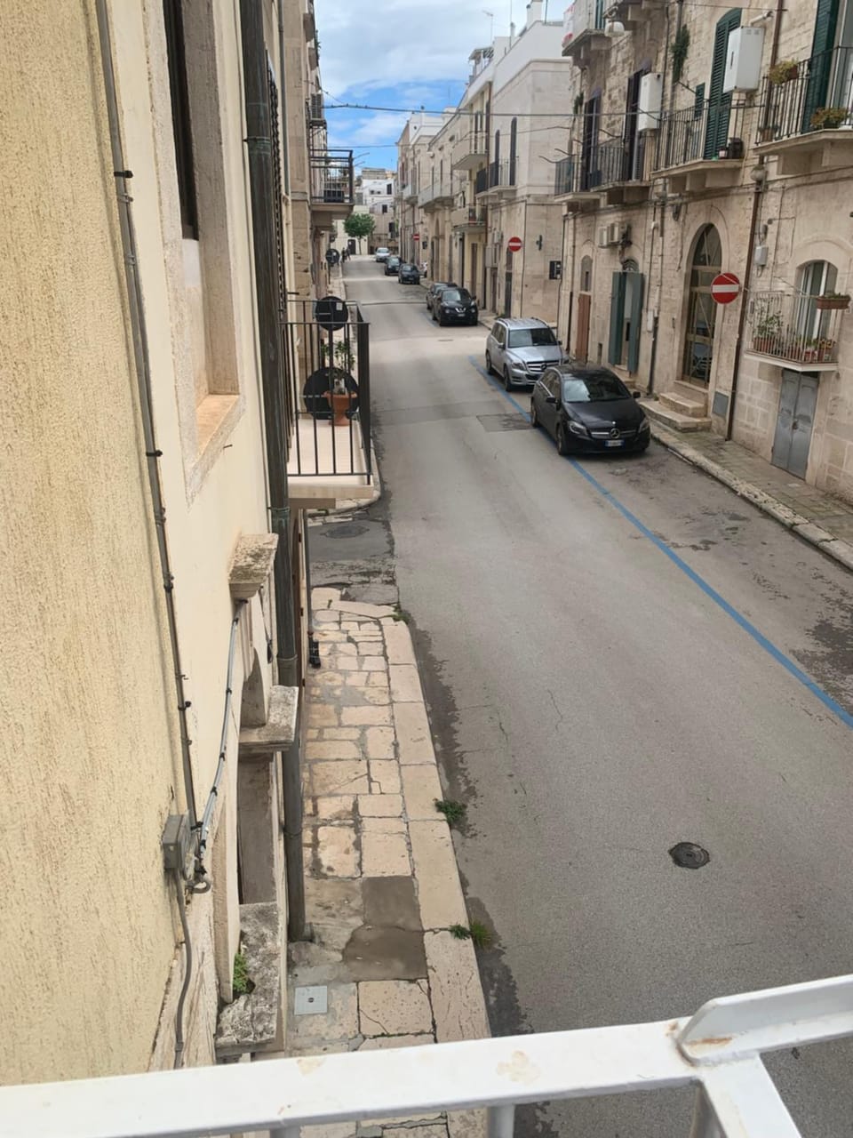 Property building, Neighbourhood, View (from property/room), City view, Street view, Parking