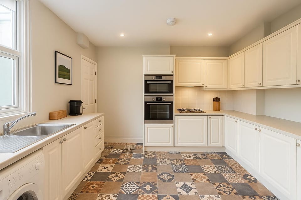 4 Bedroom Spacious House in Cardiff House in Cardiff