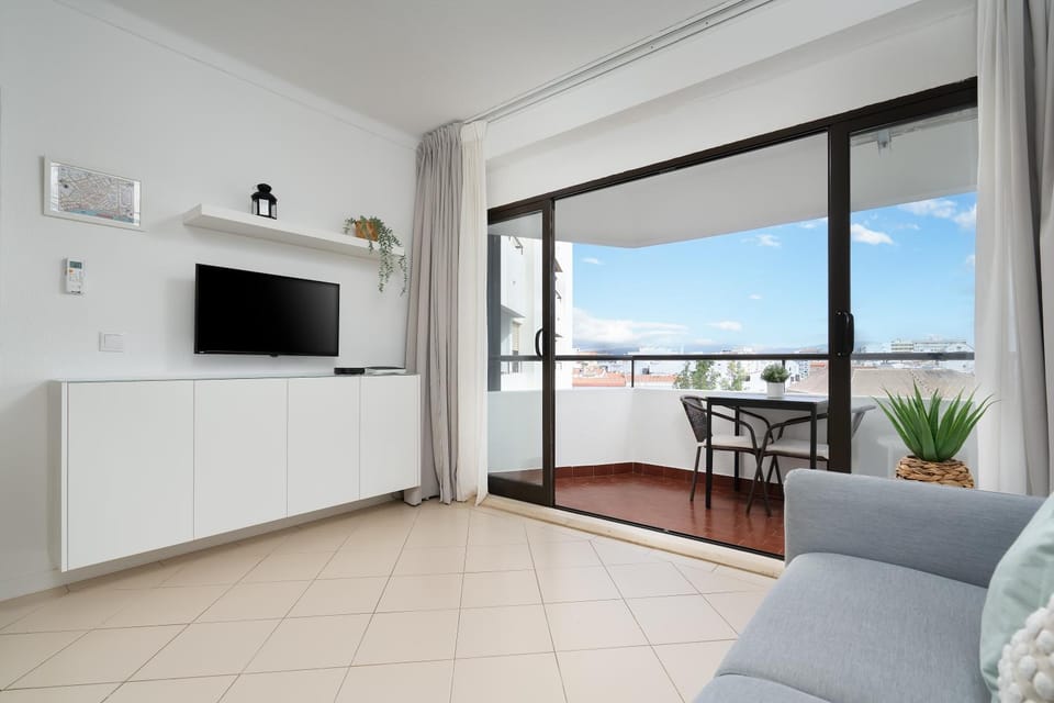 TV and multimedia, Balcony/Terrace, Living room