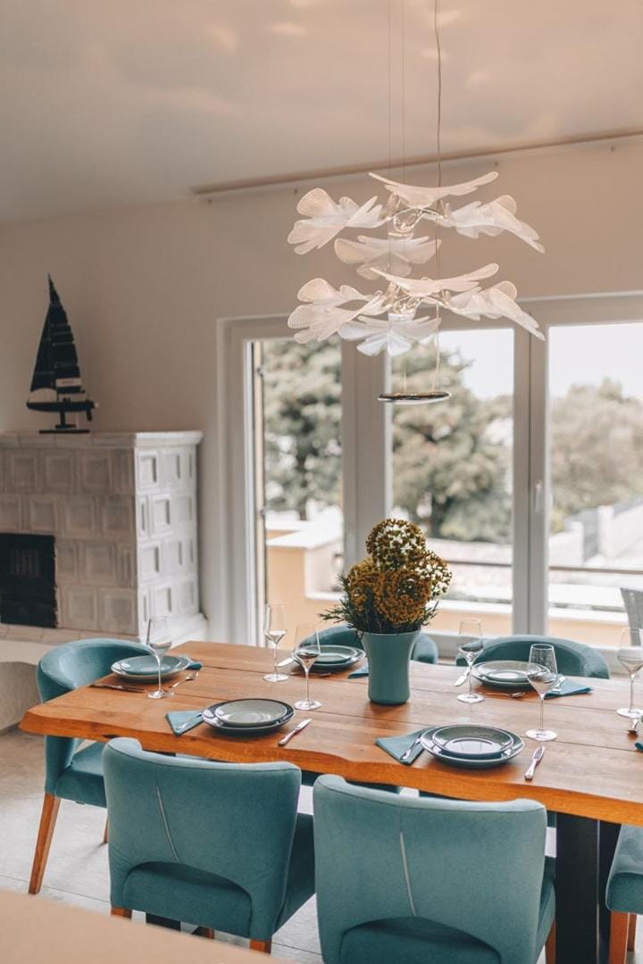 Dining area, air conditioner