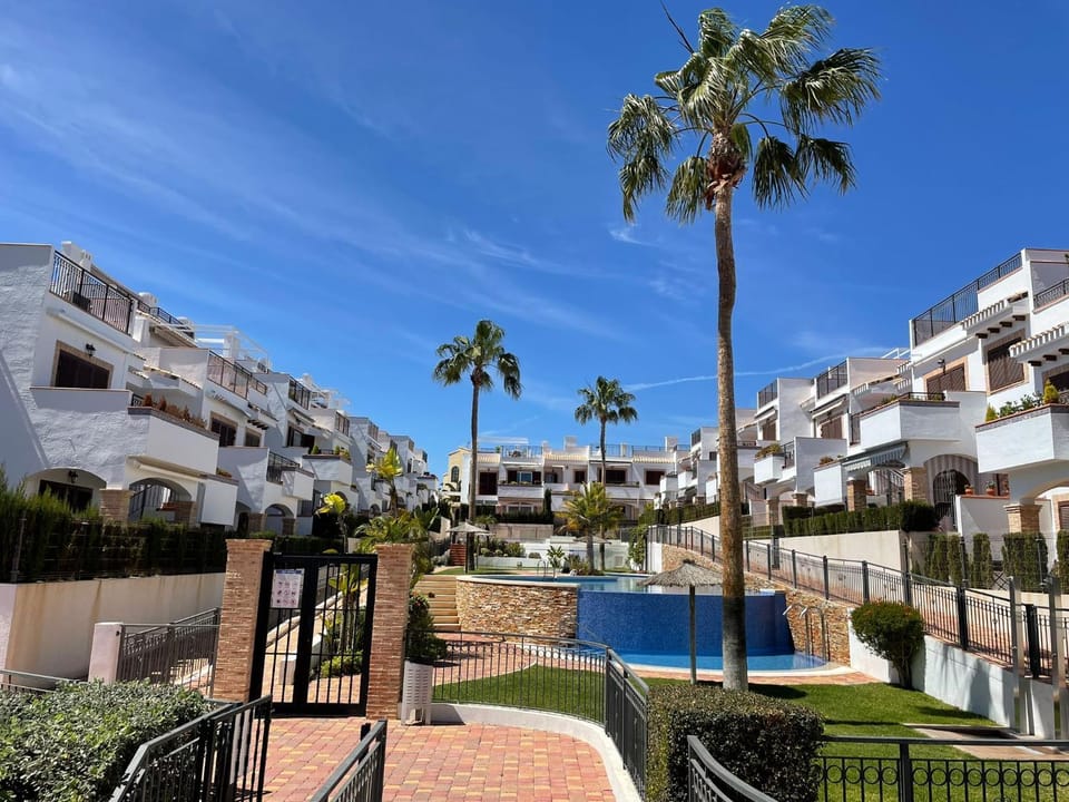 Property building, Pool view