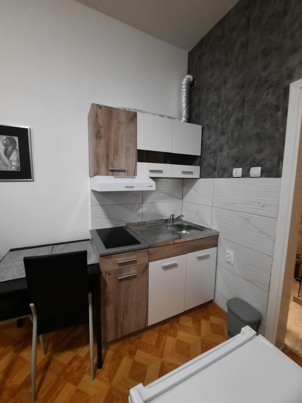 Dining area, hair dresser, kitchen