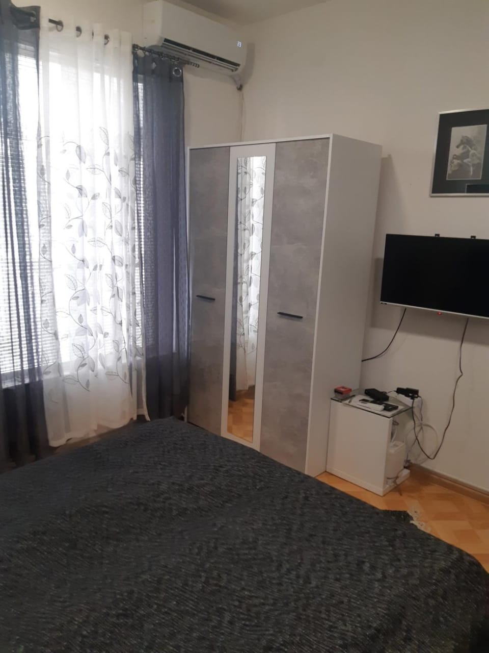TV and multimedia, locker, wardrobe, air conditioner
