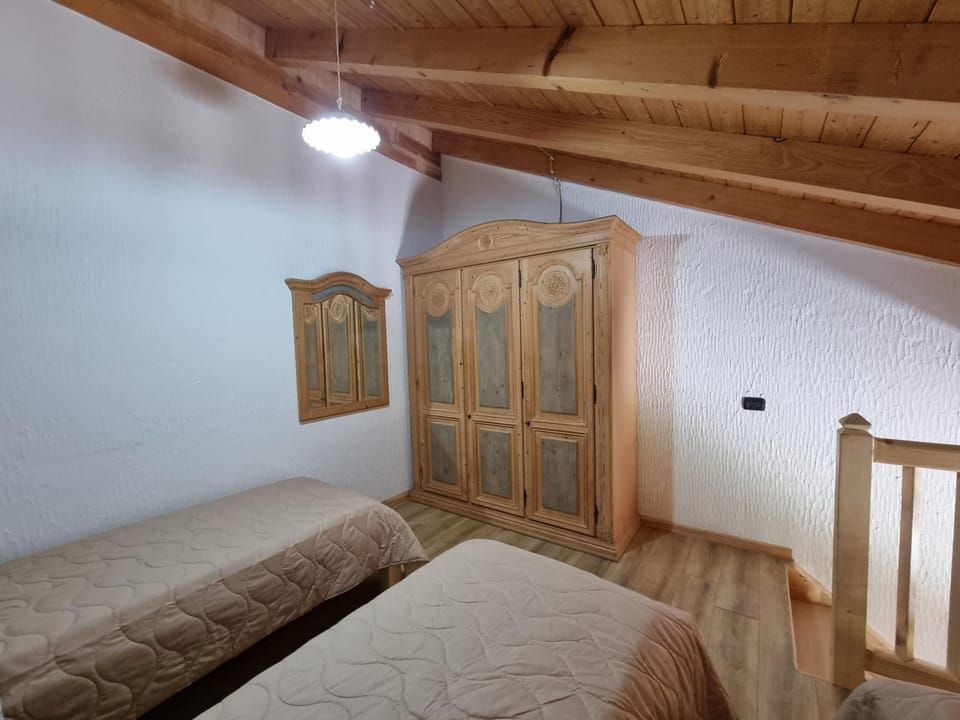Property building, Living room, Bedroom