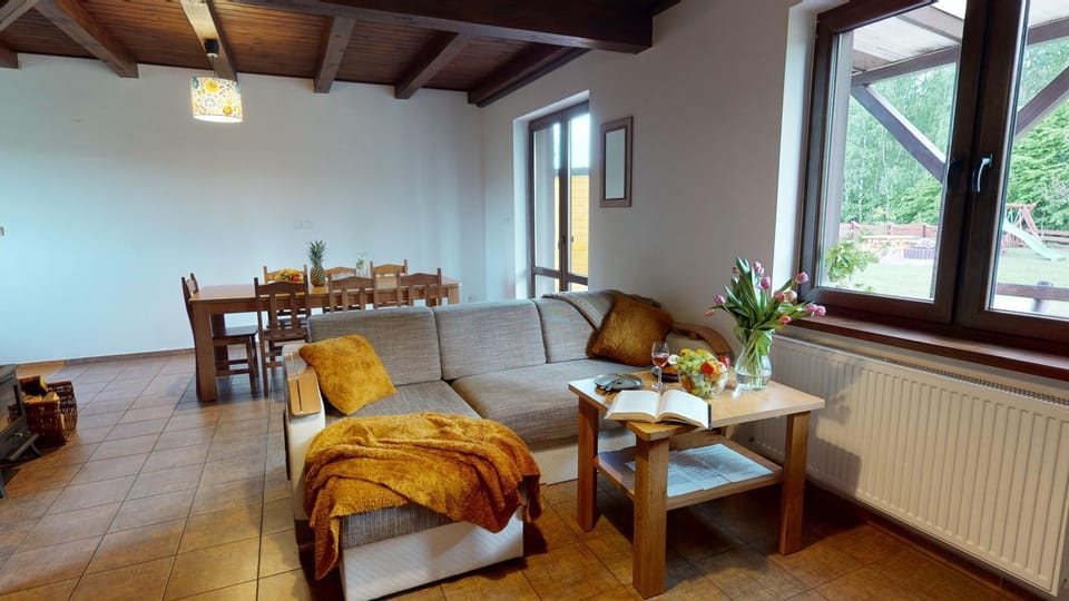 Living room, Seating area, Dining area