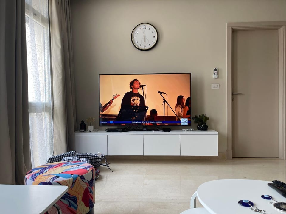 Communal lounge/ TV room, TV and multimedia, Evening entertainment