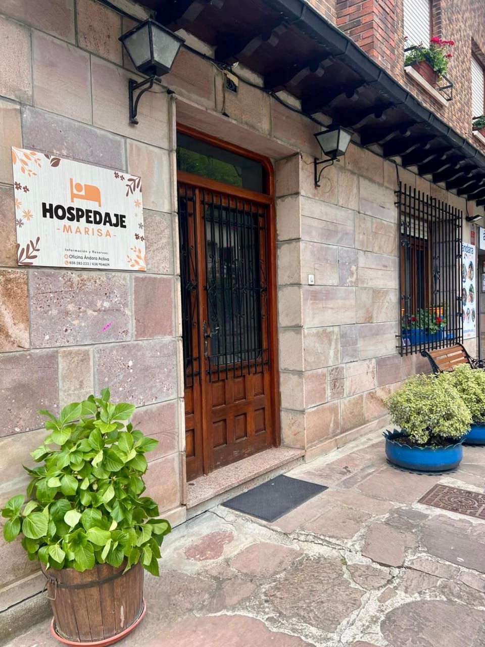 Property building, Facade/entrance, Property logo or sign