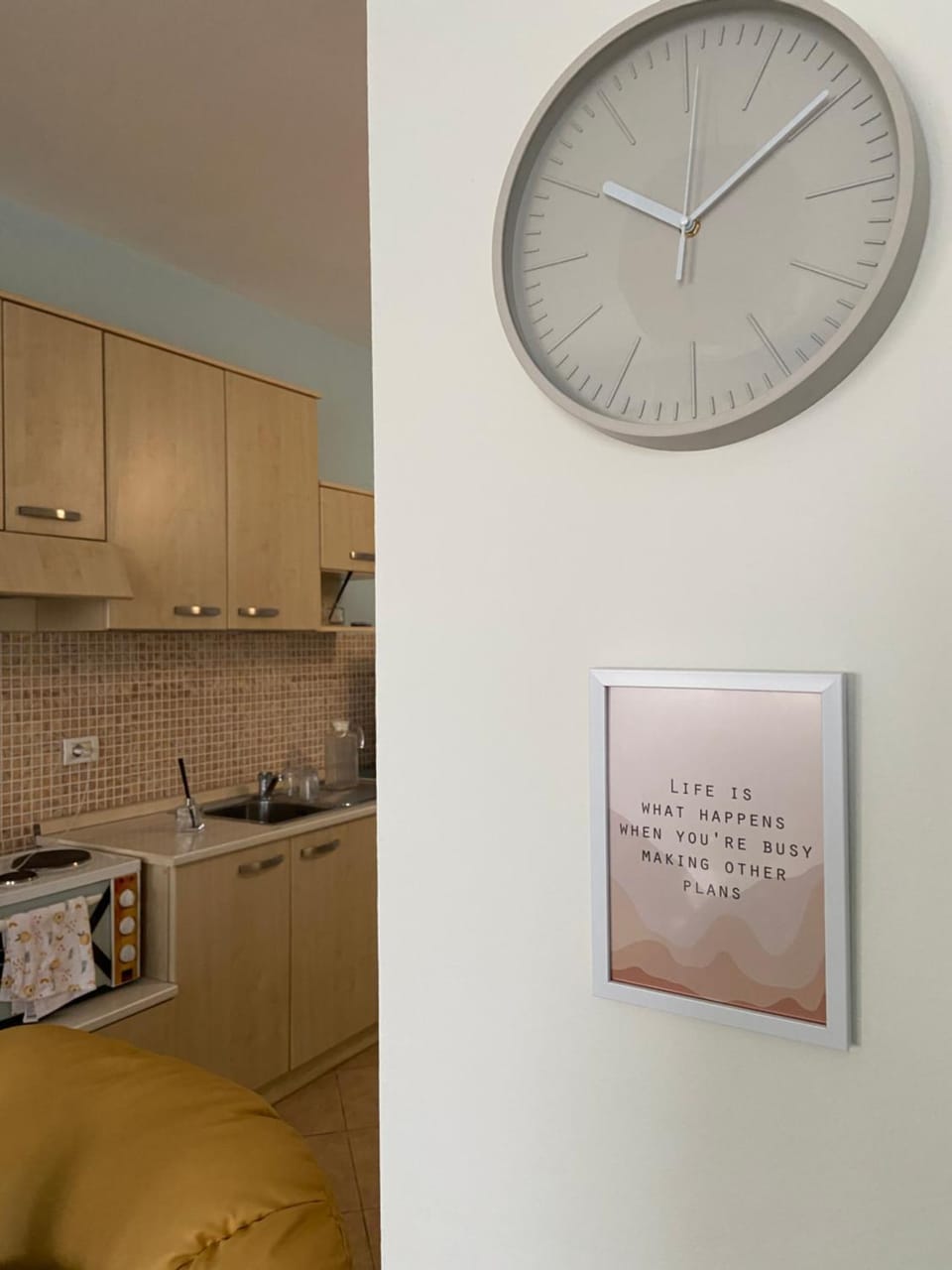 Kitchen or kitchenette, Living room
