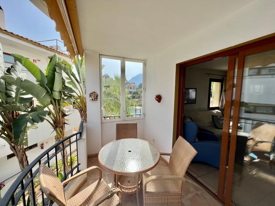 View (from property/room), Balcony/Terrace