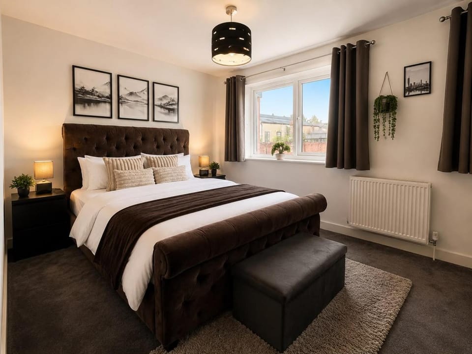 Home In Manchester Near Etihad, Co-op Live, Manchester City Centre House in Manchester