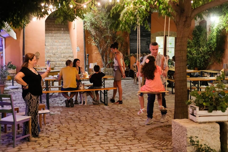 Restaurant/places to eat