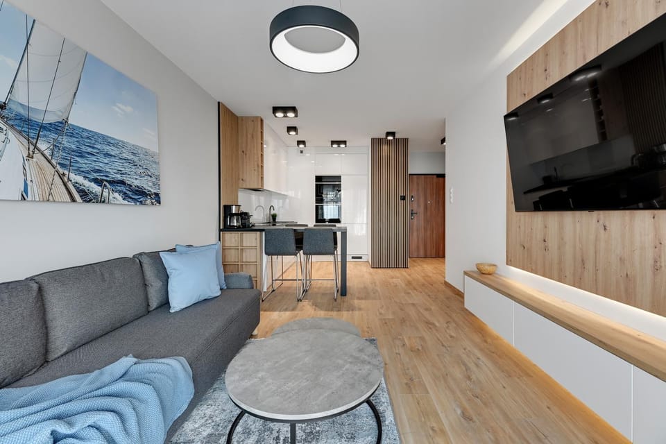 Communal lounge/ TV room, TV and multimedia, Kitchen or kitchenette, Living room, Seating area, Dining area, Evening entertainment