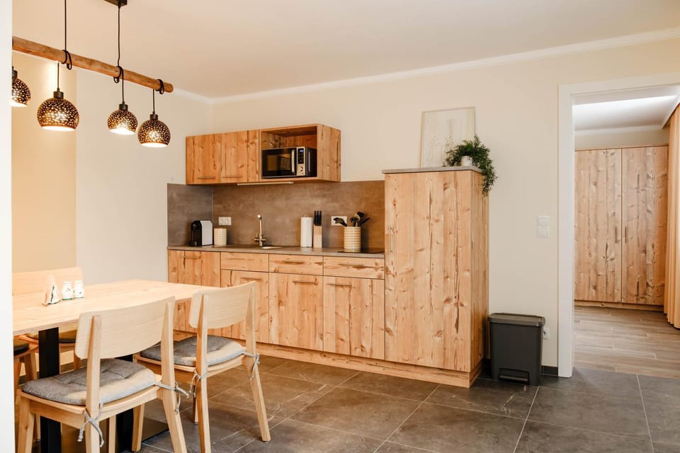 Coffee/tea facilities, Kitchen or kitchenette