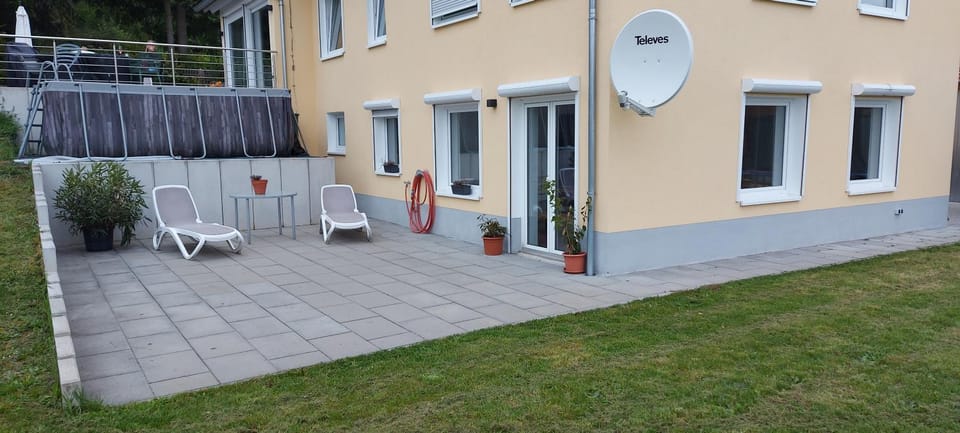 Garden, Balcony/Terrace