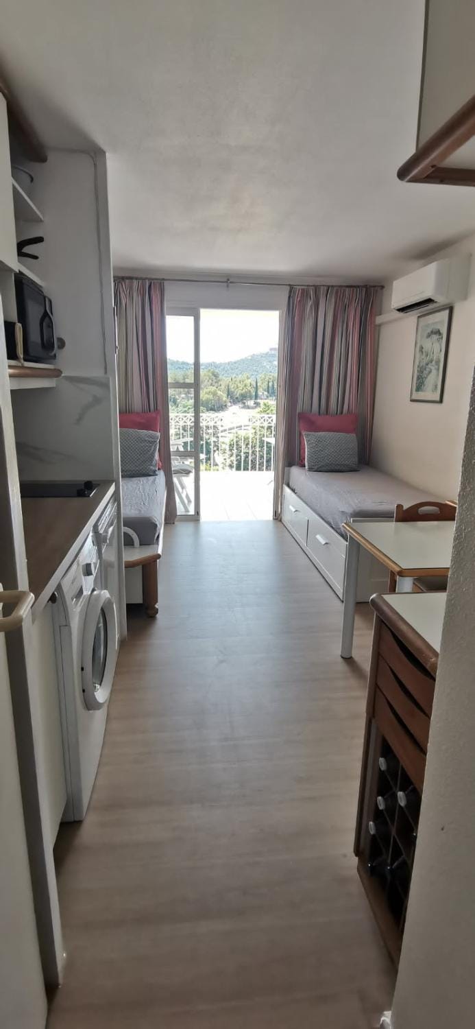 Appartement Village Vacances Cap Esterel Apartment in Saint-Raphael