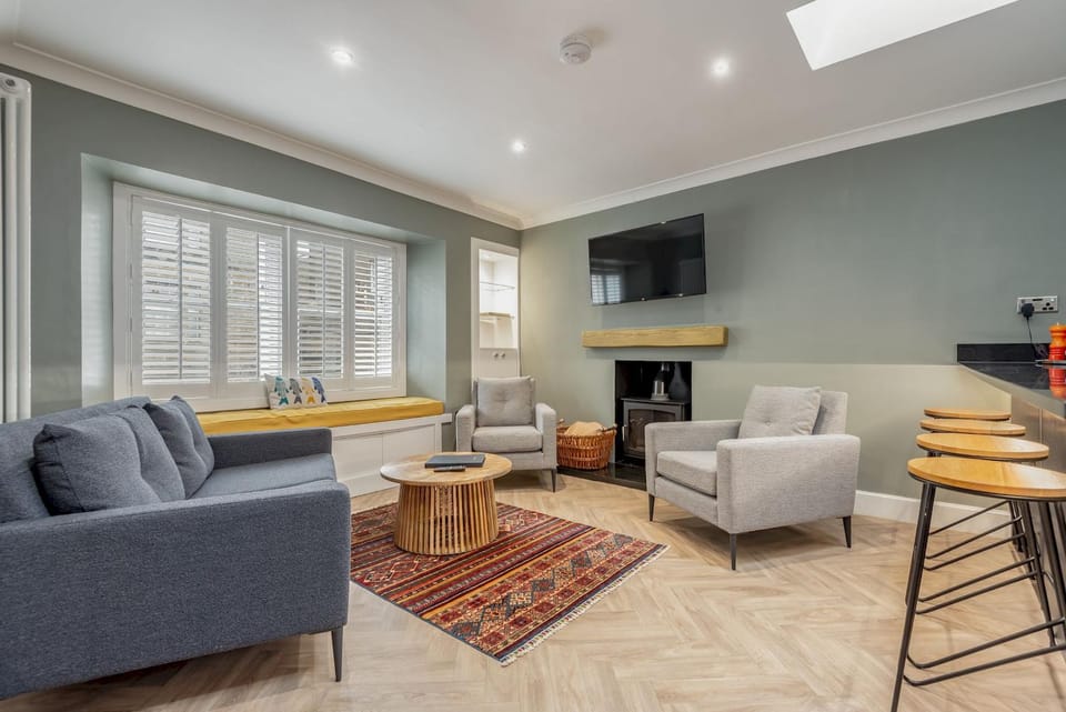 Communal lounge/ TV room, Living room