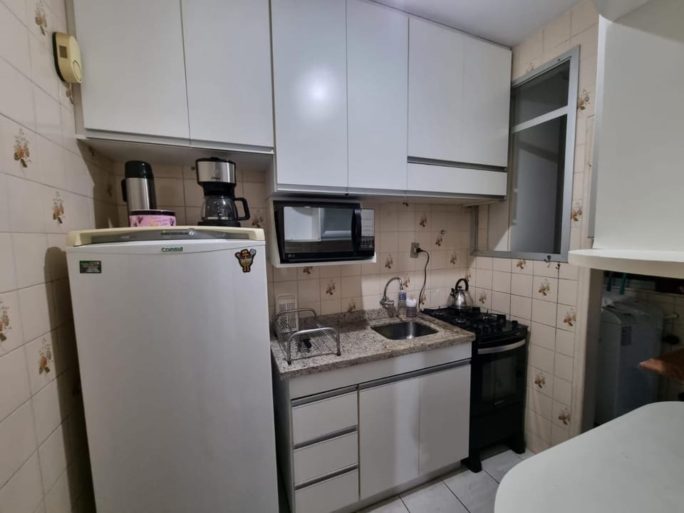 Coffee/tea facilities, Kitchen or kitchenette, minibar, oven, pet friendly, stove