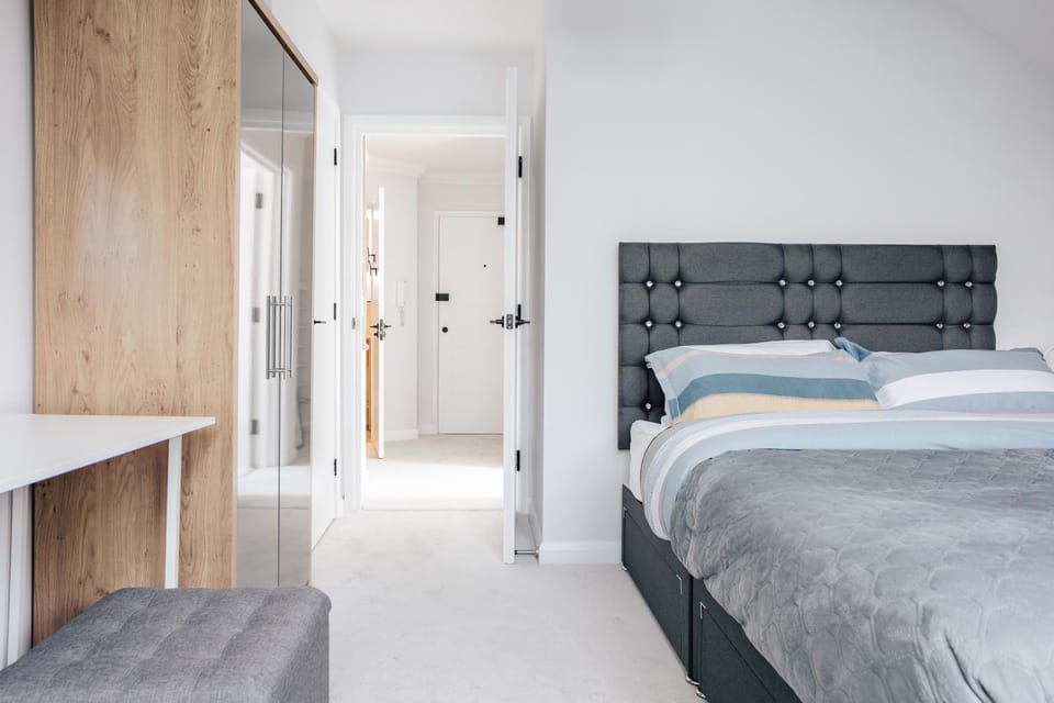 Bed, Bedroom, wardrobe