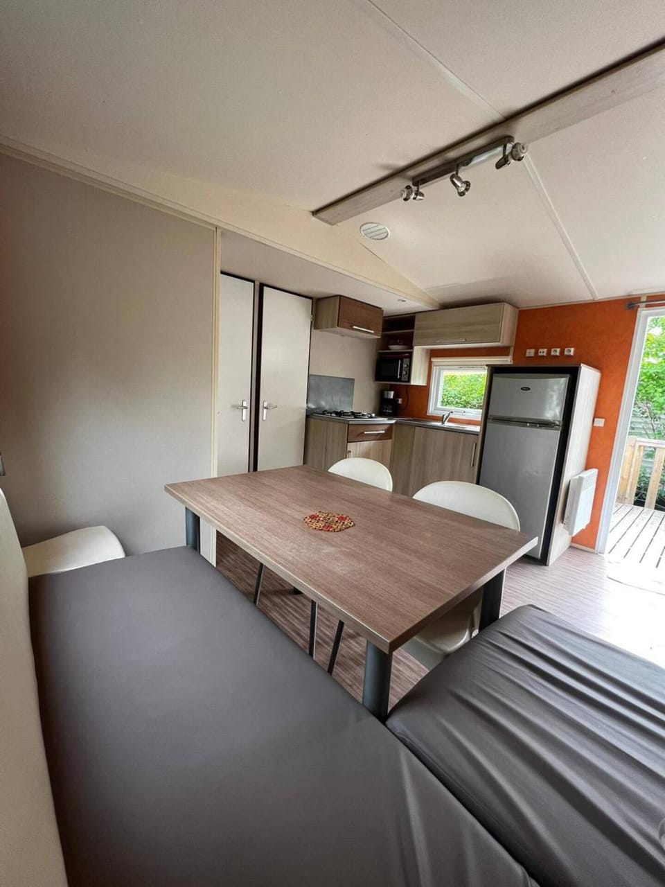 Kitchen or kitchenette, Living room, Dining area