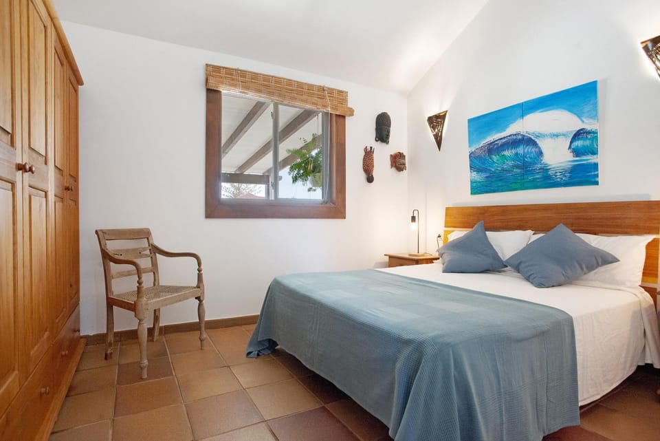 Property building, Living room, Bedroom