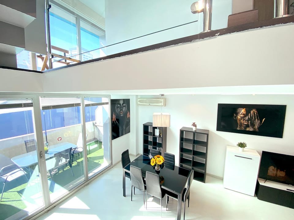Living room, Dining area