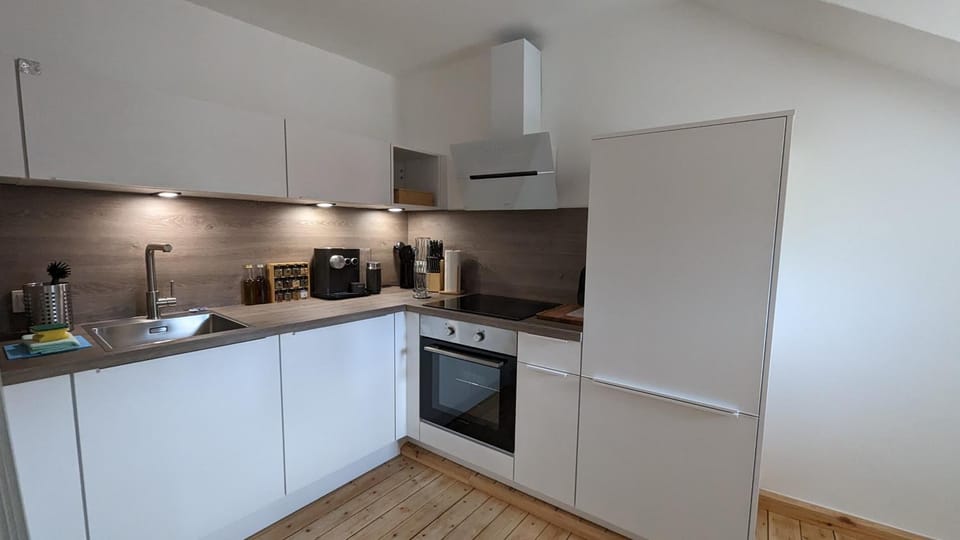 Coffee/tea facilities, Kitchen or kitchenette, dishwasher, minibar, pet friendly, toaster