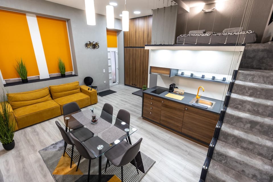 Kitchen or kitchenette, Living room