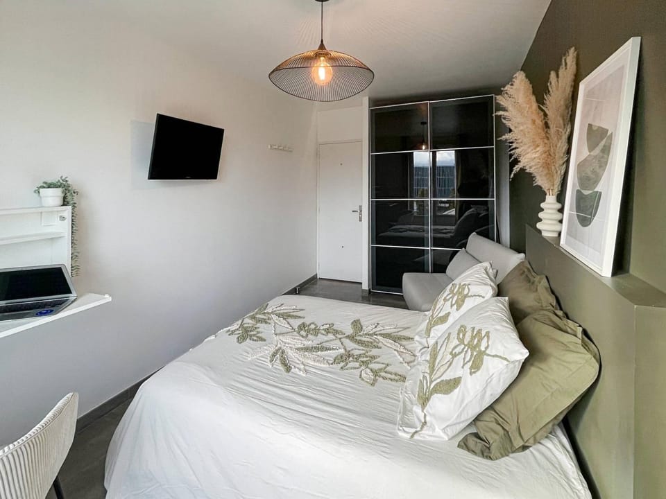 Auteuil • 4 Chambres • Wifi • Métro à 400m Apartment in Rennes