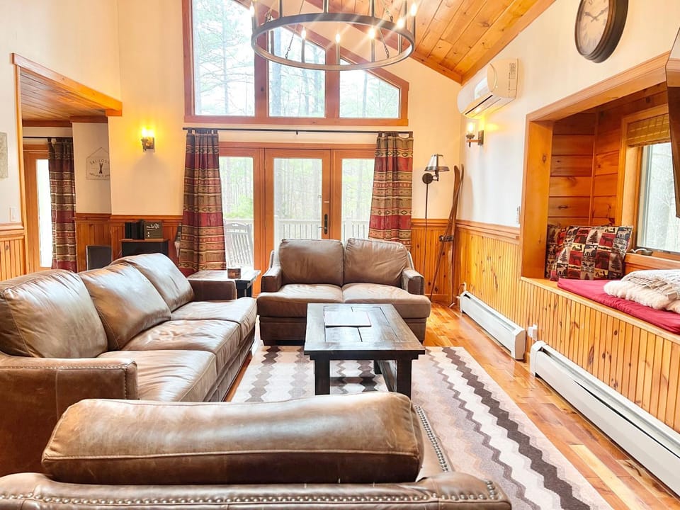 Living room, Garden view
