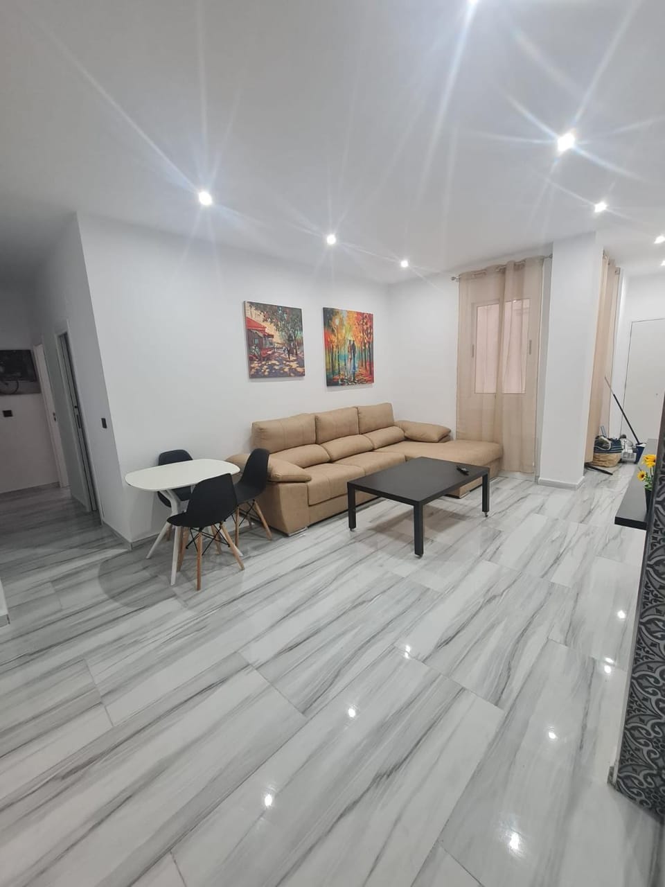 Family House, CENTRO CIUDAD - 3 DORMITORIOS 6 1 0 3 1 0 8 3 1 Apartment in Ceuta