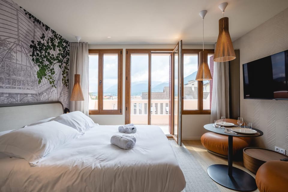 Le Nid du Favre I - Charming studio with stunning lake view Apartment in Annecy