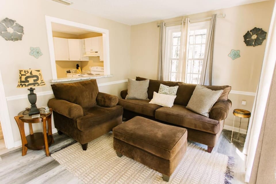 Downtown Mobile Bungalow with Free Parking and Fast WiFi House in Mobile