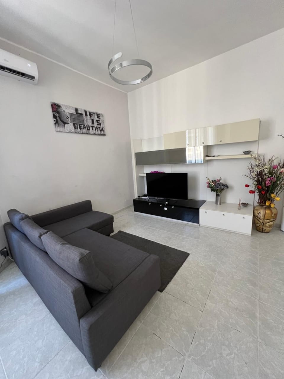 Port House Apartment in Civitavecchia