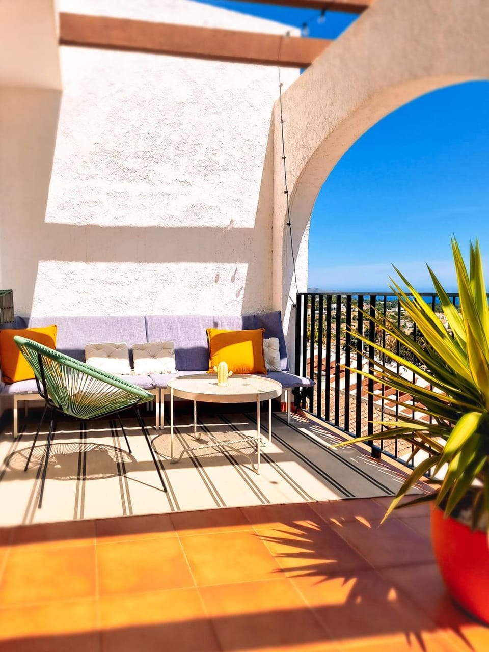 Day, View (from property/room), Balcony/Terrace, Seating area, Dining area, Sea view
