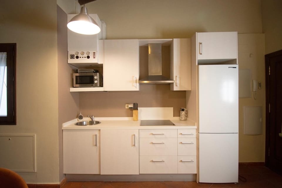 internet, stove, kitchen